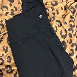 Lululemon wunder under black leggings size 10